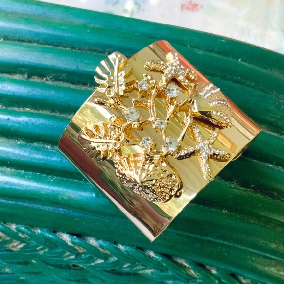 Lilly Pulitzer Bracelet NWT STUNNING RARE CUFF ⭐️NWT - STARFISH SEASHELL GOLD - Picture 10 of 14